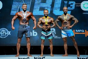 MEN'S PHYSIQUE МАСТЕРА +40